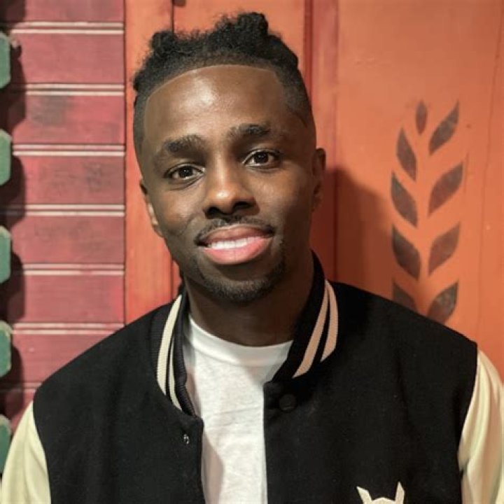 Korporate (YouTube Star) - Age, Birthday, Bio, Facts, Family, Net Worth, Height & More