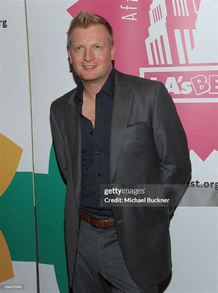 Kris Lythgoe Biography, Age, Height, Wife, Net Worth, Family