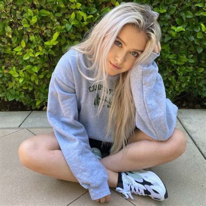 
Kristen Ishmael Height, Weight, Net Worth, Age, Birthday, Wikipedia, Who, Nationality, Biography 