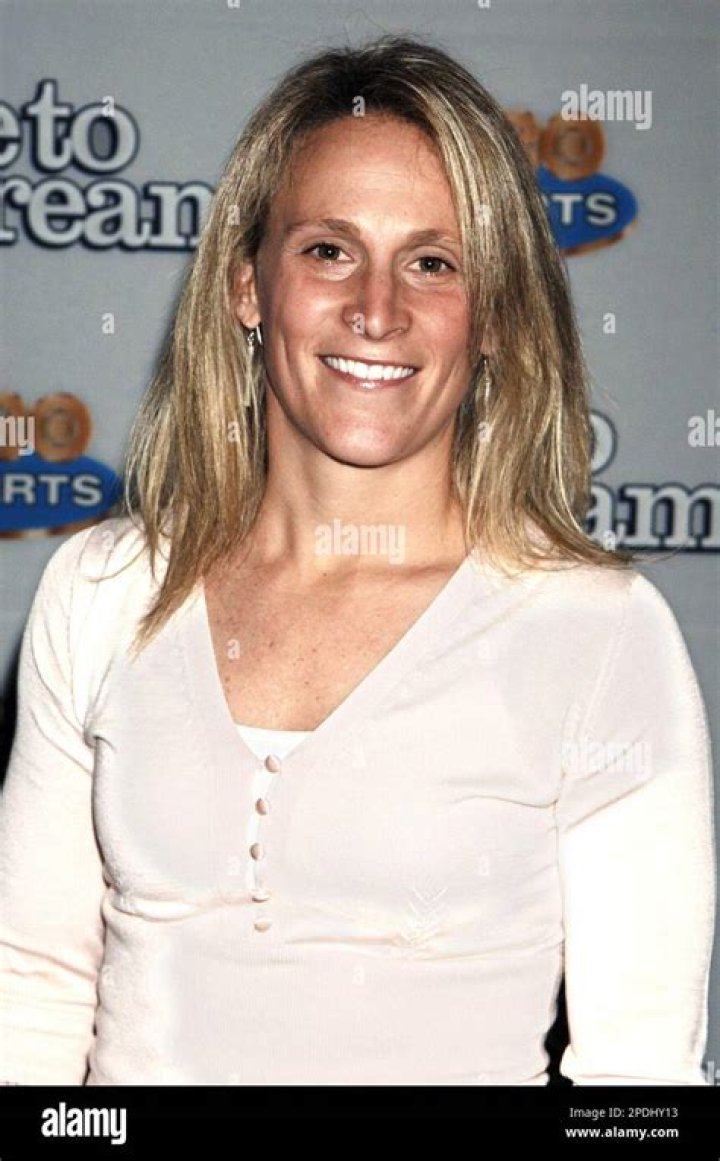 Kristine Lilly Biography, Age, Height, Husband, Net Worth, Family