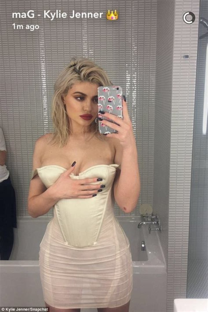 Kylie Jenner Once Again Parades Around in Lingerie on Snapchat!