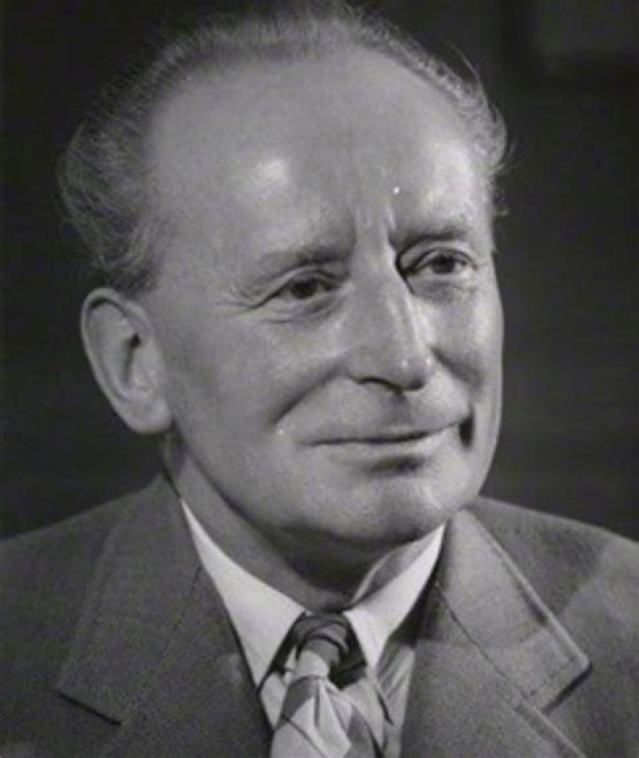 Kynaston Reeves Biography, Age, Height, Wife, Net Worth, Family