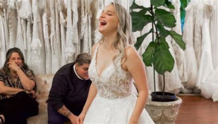 Kyra Sivertson (YouTube Star) - Age, Birthday, Bio, Facts, Family, Net Worth, Height & More