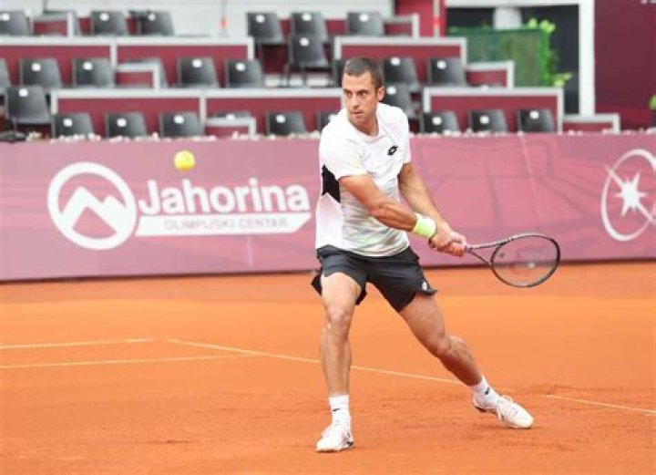 Laslo Djere (Tennis Player) - Age, Birthday, Bio, Facts, Family, Net Worth, Height & More