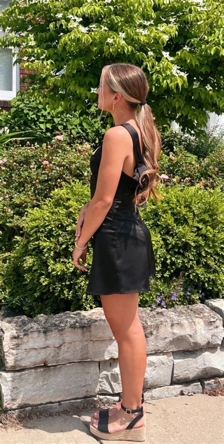 Lauren Klem (Family Member) - Age, Birthday, Bio, Facts, Family, Net Worth, Height & More