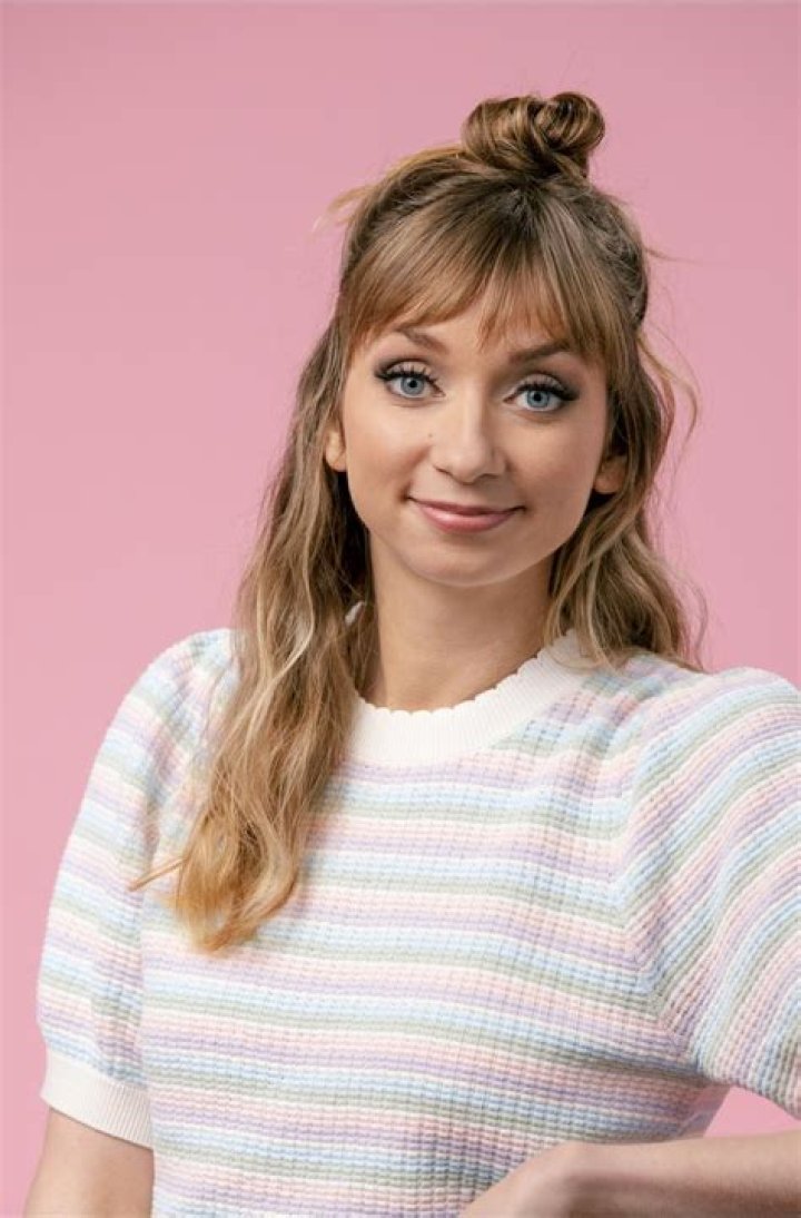 Lauren Lapkus Biography, Age, Height, Family, Children, Husband & Net Worth