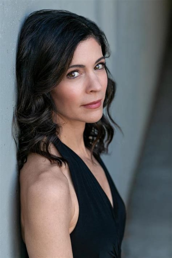 Lauren Stamile Biography, Age, Height, Husband, Net Worth, Family