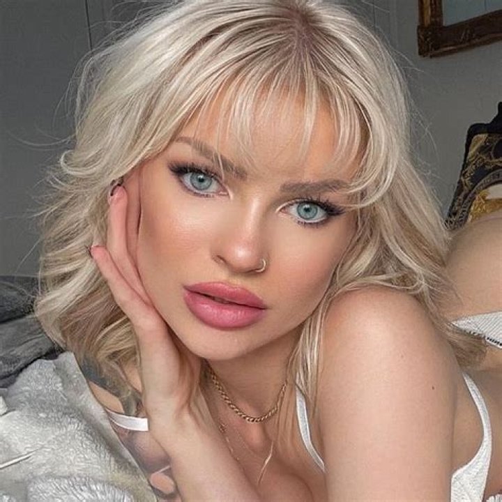 Wiki, Biography, Net worth, Age, Height, Family, Husband, Boyfriend, Trivia & More