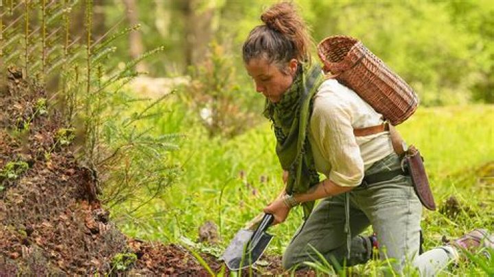 Leah van der Loon’s husband Joel Van Der Loon: Who Is She? Information Regarding The Alone: The Skills Challenge Participant