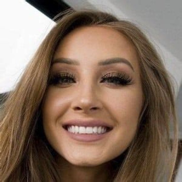 Leanna Amiree Palmer (YouTube Star) - Age, Birthday, Bio, Facts, Family, Net Worth, Height & More