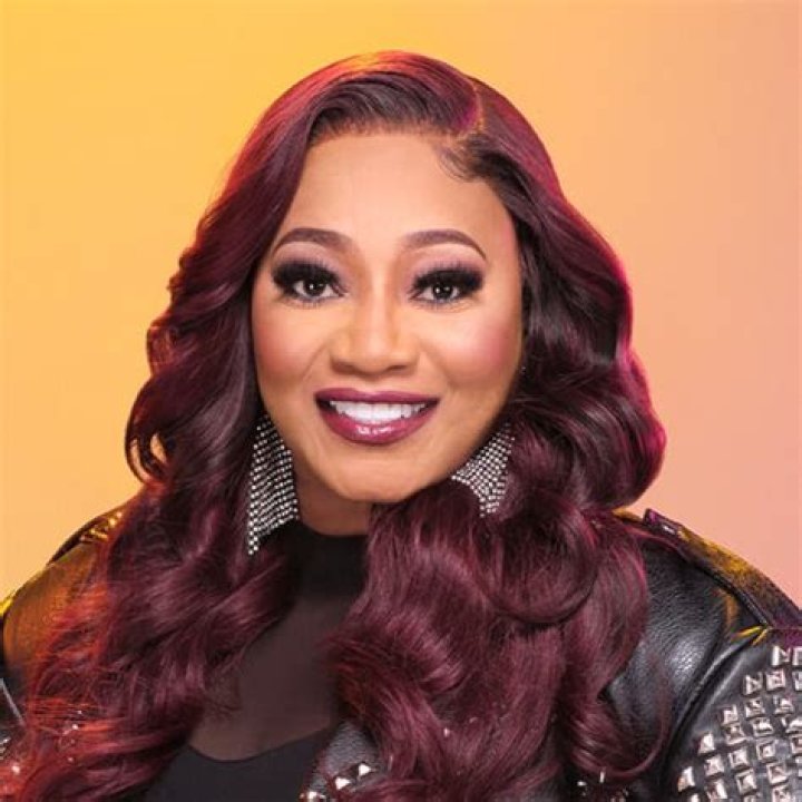 Leanne Lyons (R&B Singer) - Age, Birthday, Bio, Facts, Family, Net Worth, Height & More