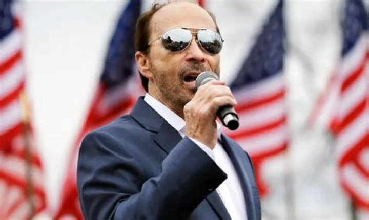 Lee Greenwood Height, Weight, Net Worth, Age, Birthday, Wikipedia, Who, Nationality, Biography