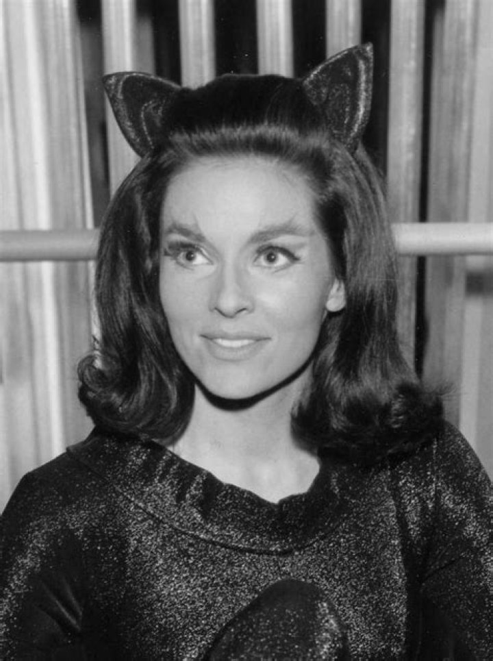 How tall is Lee Meriwether