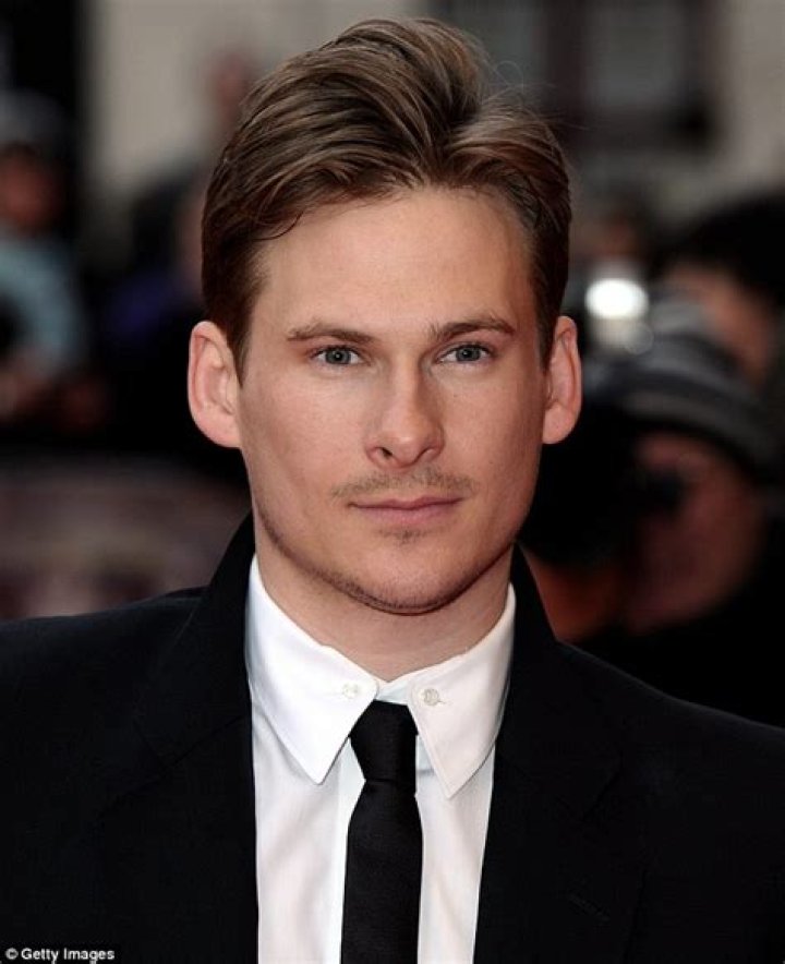 
Lee Ryan Net Worth After Bankruptcy… Listed As “Rich” Or “Poor” 