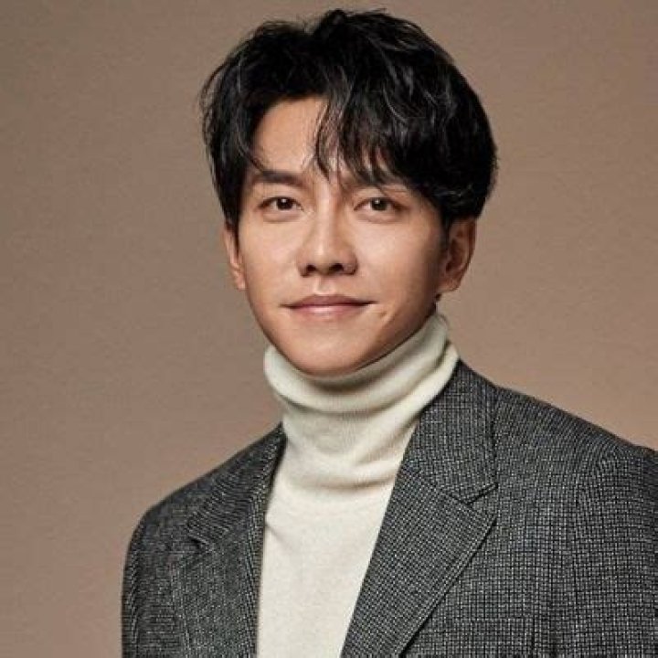 
Lee Seung-gi Stated That He Has Not Been Compensated For His Songs In The Last 18 years 