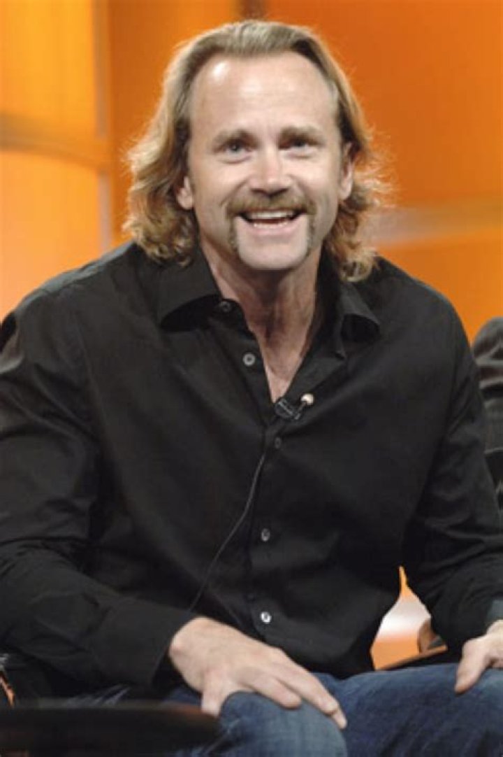 Lee Tergesen (TV Actor) - Age, Birthday, Bio, Facts, Family, Net Worth, Height & More