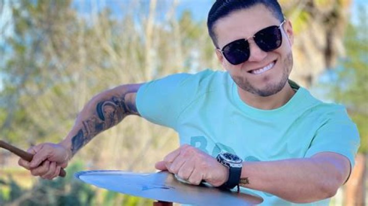 Lenin Ramírez (Cantante de Música Mundial) - Edad, cumpleaños, biografía, hechos, familia, patrimonio neto, altura y más