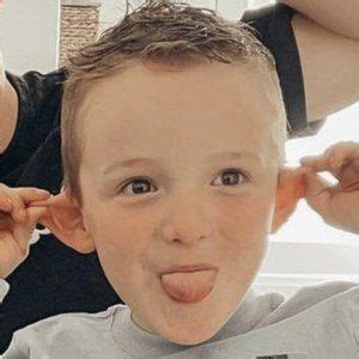 Levi Morales (YouTube Star) - Age, Birthday, Bio, Facts, Family, Net Worth, Height & More