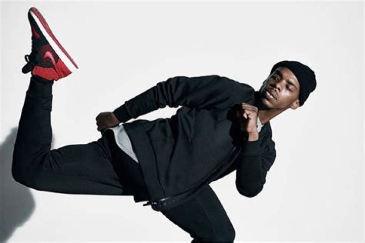 Lil Buck (Dancer) - Age, Birthday, Bio, Facts, Family, Net Worth, Height & More