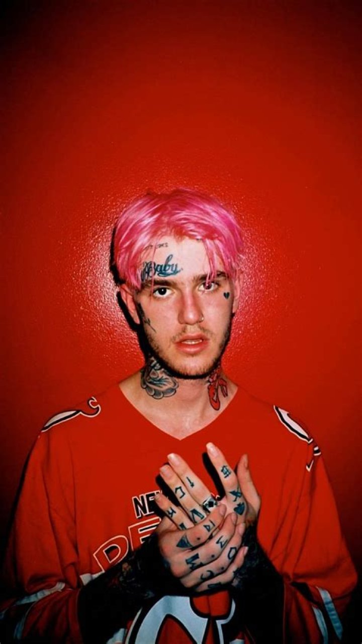 How tall is Lil Peep
