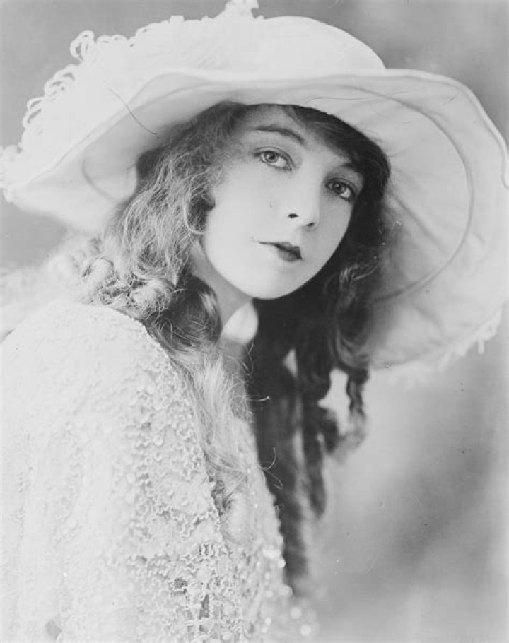Lillian Gish (Movie Actress) - Age, Birthday, Bio, Facts, Family, Net Worth, Height & More