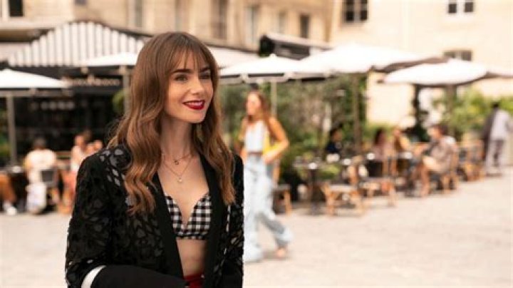 Lily Collins’ Net Worth Saw a *Major* Spike After ‘Emily in Paris’! Details on Her Net Worth and Salary