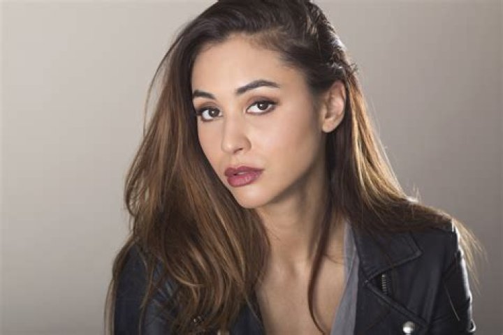 Lindsey Morgan (TV Actress) - Age, Birthday, Bio, Facts, Family, Net Worth, Height & More