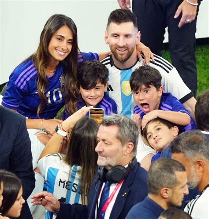 A World Champion Family Man! Meet International Soccer Star Lionel Messi’s Wife and Kids