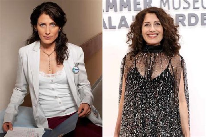 How tall is Lisa Edelstein