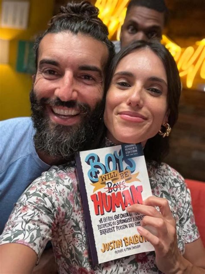 Liz Plank Biography, Age, Height, Husband, Net Worth, Family