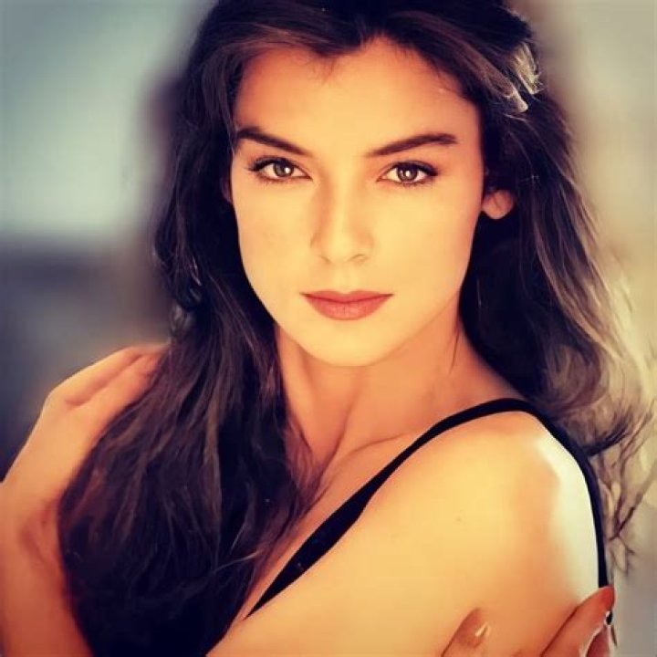 Lola Forner (Movie Actress) - Age, Birthday, Bio, Facts, Family, Net Worth, Height & More