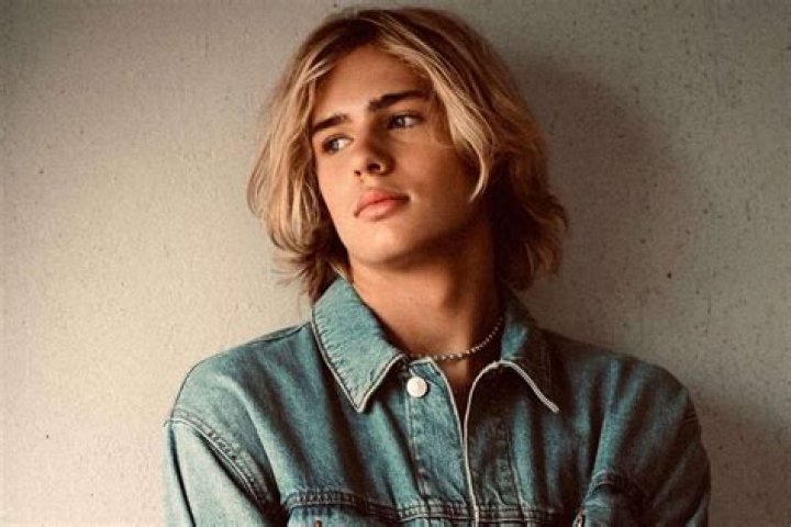 London Cheshire (TV Actor) - Age, Birthday, Bio, Facts, Family, Net Worth, Height & More