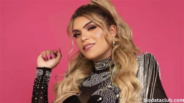 Lorena Herrera biografía, edad, altura, esposa, net worth, familia