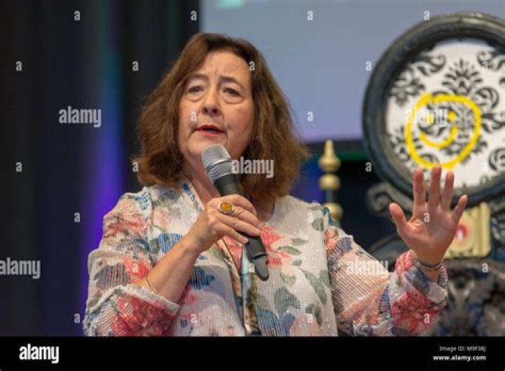 Lori Dungey Biography, Age, Height, Net Worth, Family