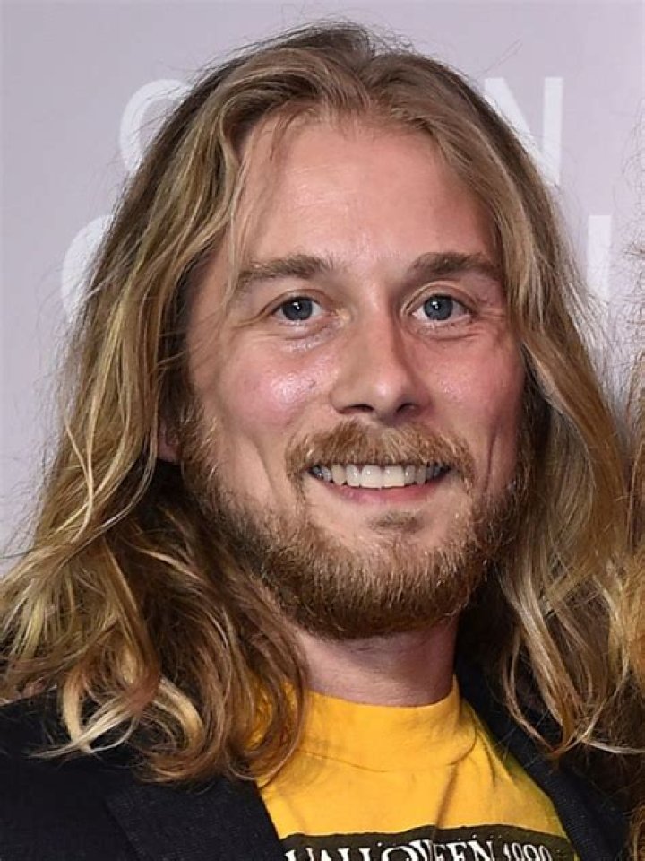 Lou Taylor Pucci Biography, Age, Height, Wife, Net Worth, Family