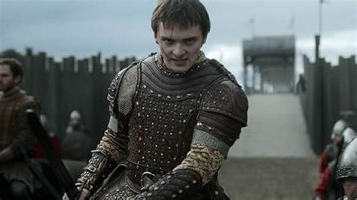 Louis Davison Biography, Age, Height, Wife, Net Worth, Family