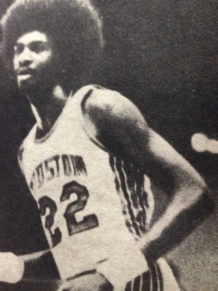 Louis Dunbar Biography, Age, Height, Wife, Net Worth, Family