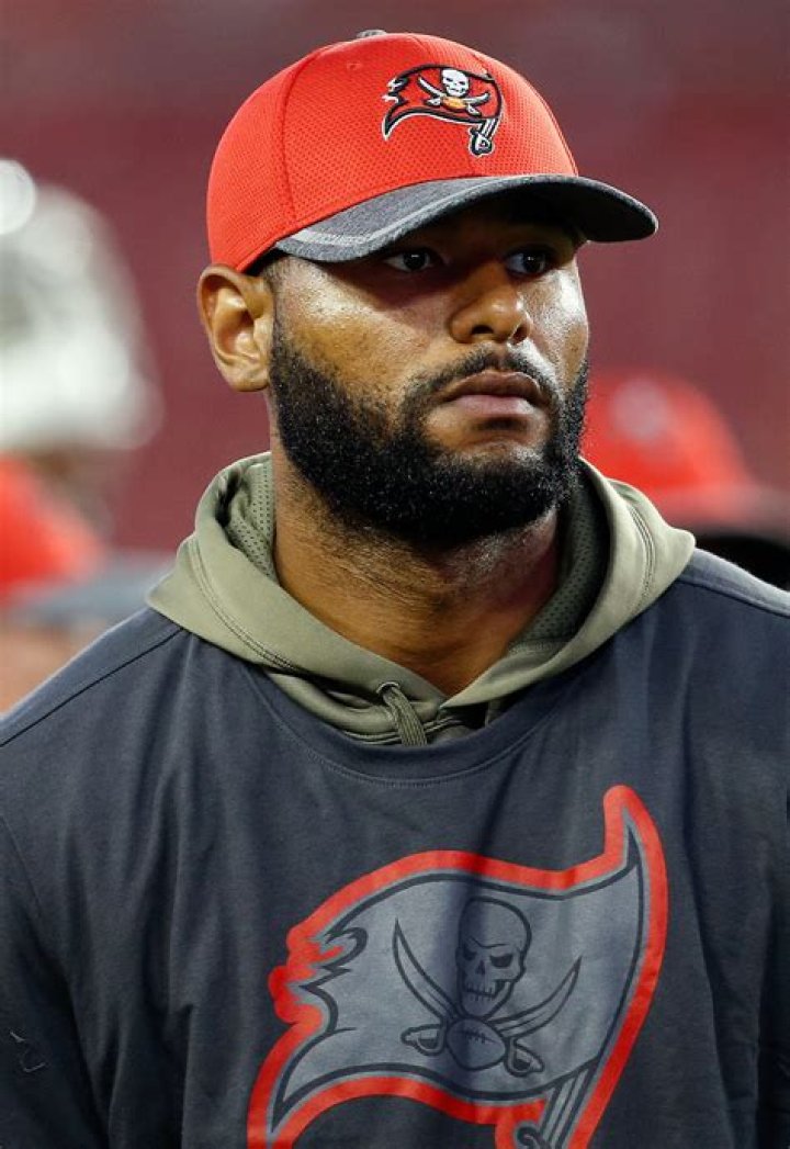 Louis Murphy Biography, Age, Height, Wife, Net Worth, Family