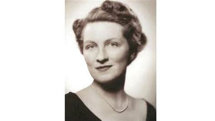 Louis Nippert Biography, Age, Height, Wife, Net Worth and Family