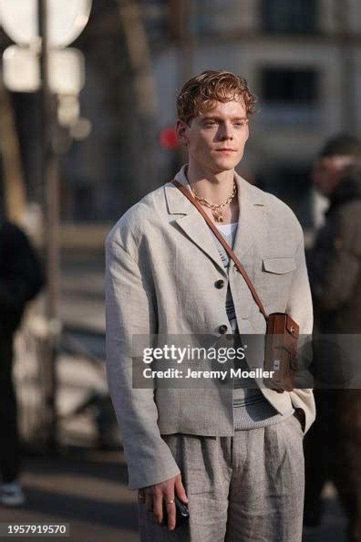 Lucas Lynggaard Tønnesen (TV Actor) - Age, Birthday, Bio, Facts, Family, Net Worth, Height & More