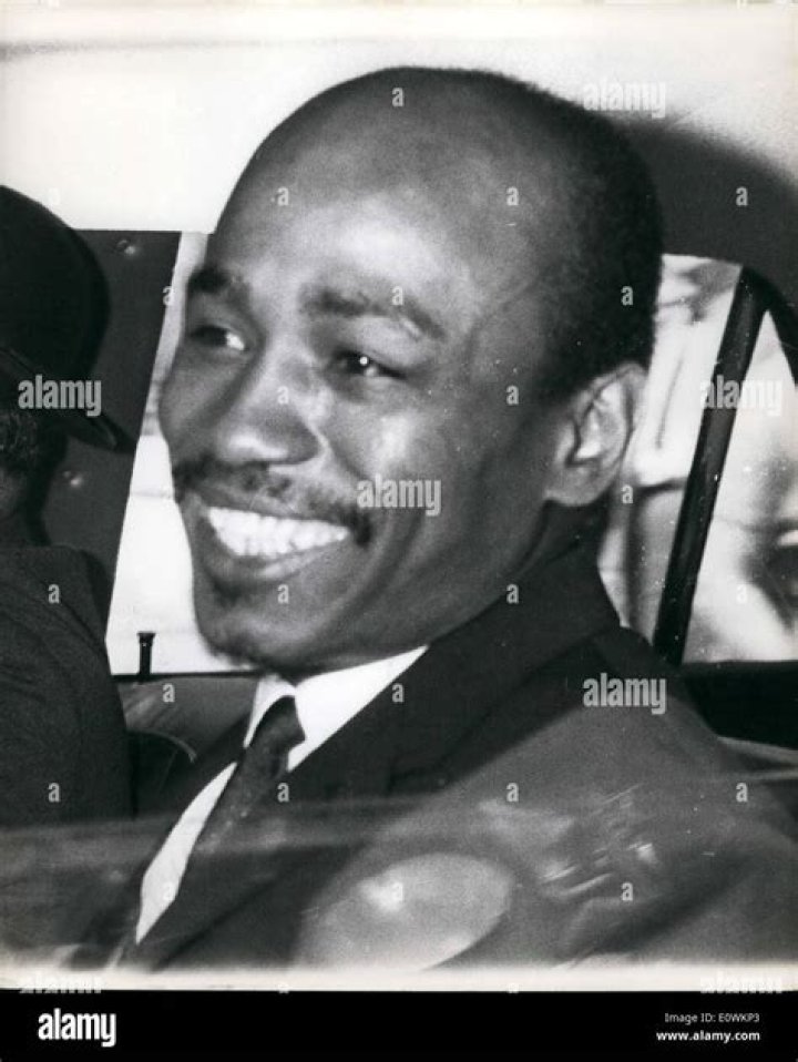 Lucky Gordon Biography, Age, Height, Wife, Net Worth and Family