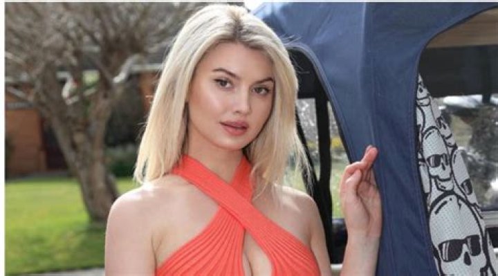 Lucy Robson (Golfer) - Age, Birthday, Bio, Facts, Family, Net Worth, Height & More