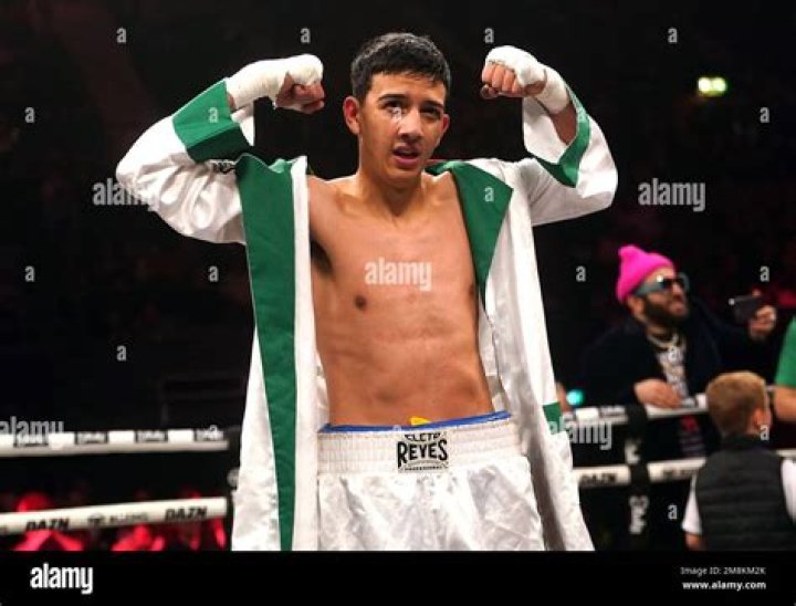 Luis Alcaraz Pineda (Boxer) Wiki, Biography, Height, Weight, Age, Girlfriend, Family, Net worth & More