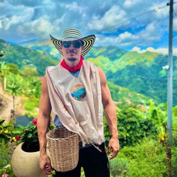 Luis Mercado Biography | Age, Wiki, Net worth, Bio, Height, Girlfriend|