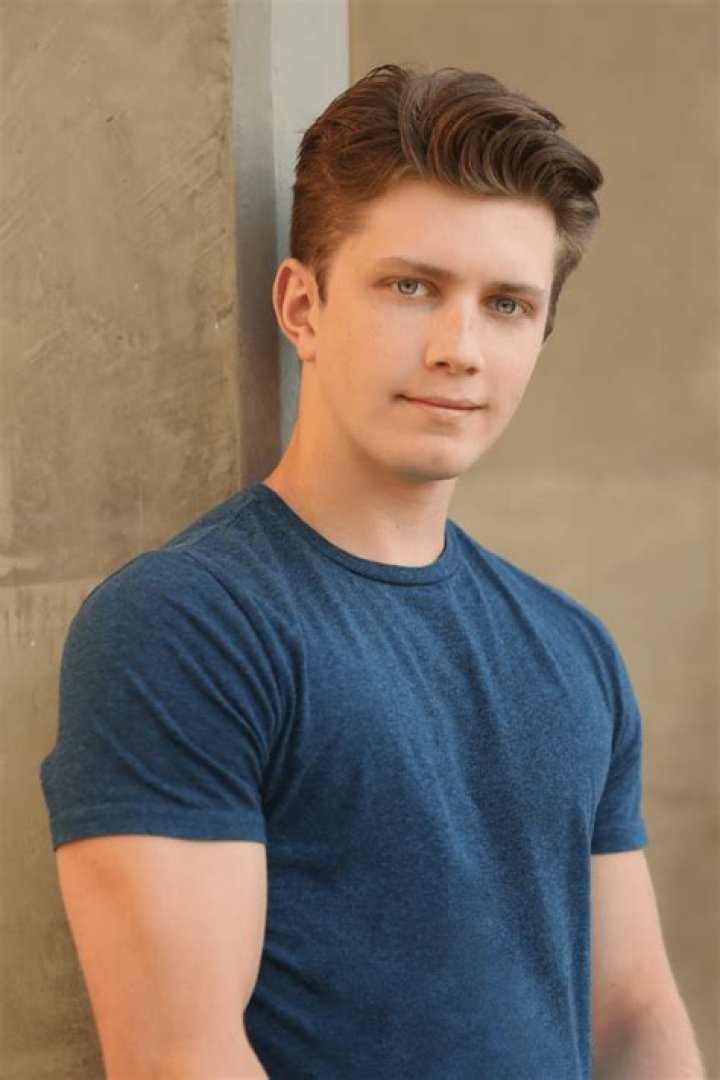 Luke Harmon (Movie Actor) - Age, Birthday, Bio, Facts, Family, Net Worth, Height & More