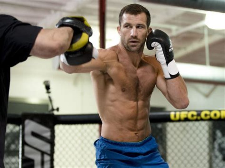Luke Rockhold Biography, Age, Height, Wife, Net Worth, Family