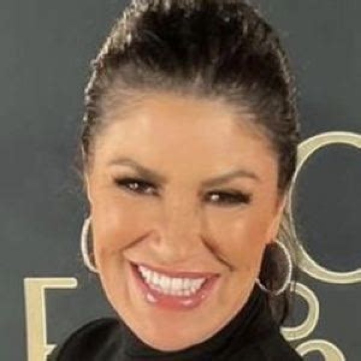 Luzelba Mansour (Estrella de Telerrealidad) - Edad, cumpleaños, biografía, hechos, familia, patrimonio neto, altura y más