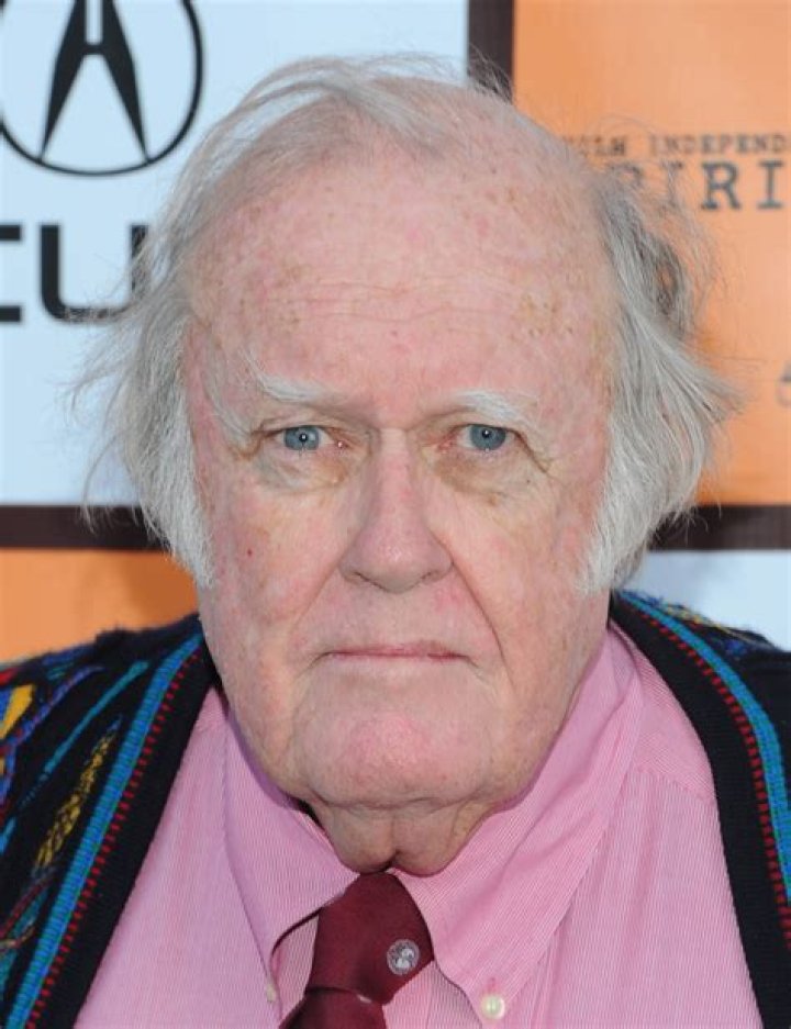 M Emmet Walsh (Movie Actor) - Age, Birthday, Bio, Facts, Family, Net Worth, Height & More