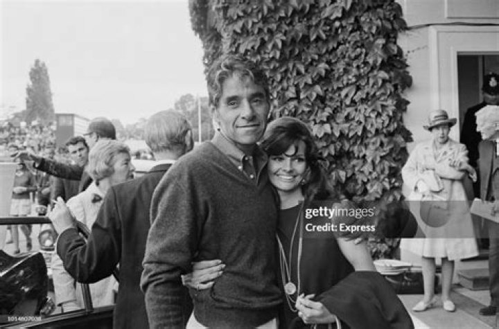 Madelyn Darrow Biography, Age, Height, Husband, Net Worth, Family