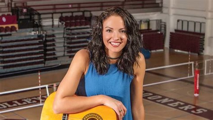 Madison Ward (YouTube Star) - Age, Birthday, Bio, Facts, Family, Net Worth, Height & More